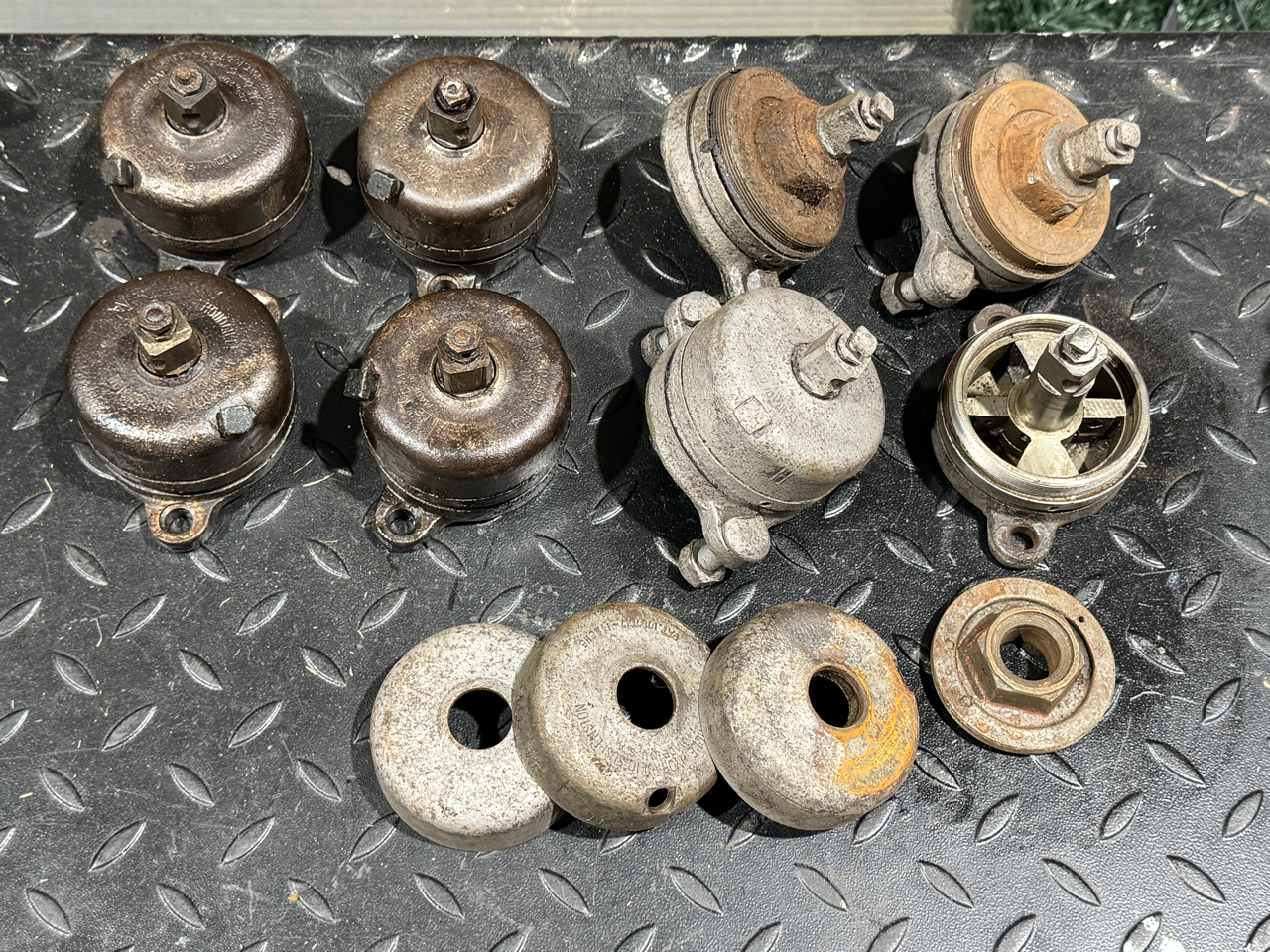 Four functional shocks. Four rebuildable shocks